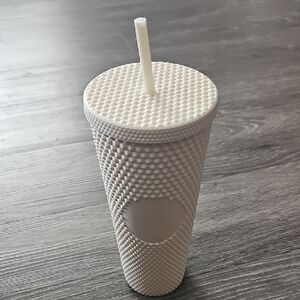 Cream spiked tumbler cup. NWOTS. 24oz